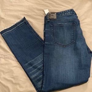 NWT Gap Real Straight Jean. Size 28